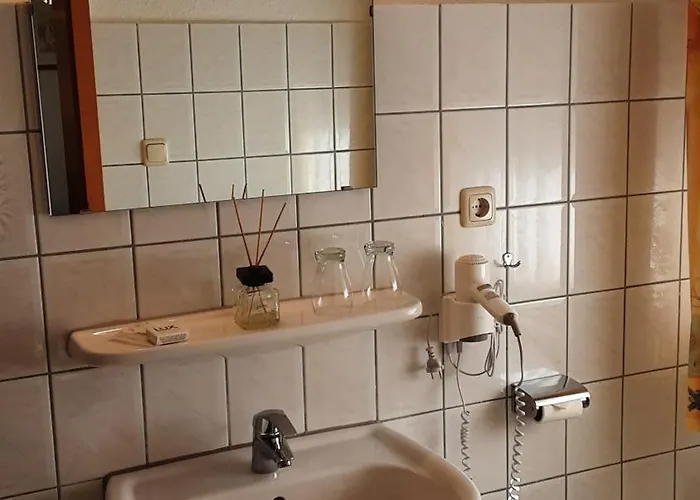 Gaststaette Und Zum Klausner 3* Kloster